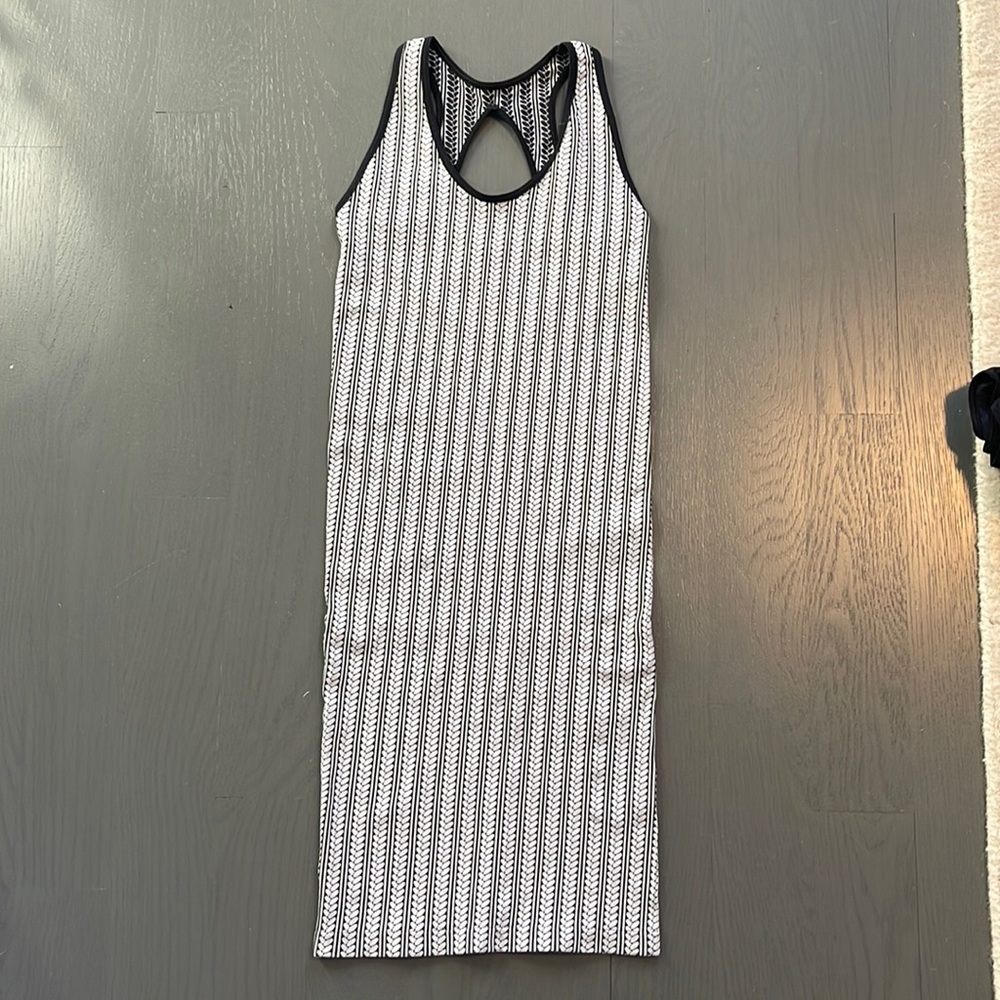 Seams Lovely bodycon dress